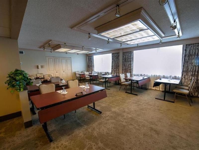 DoubleTree by Hilton Hotel Baltimore North - Pikesville 4
