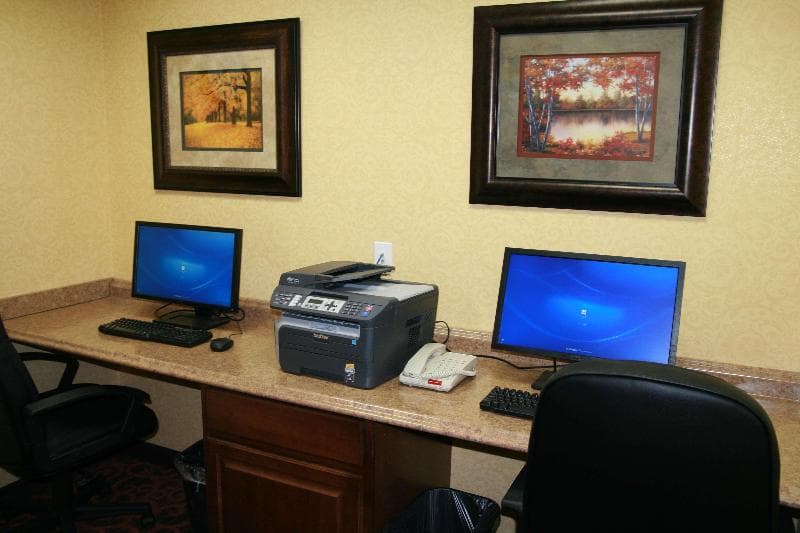 Hampton Inn Junction City 4