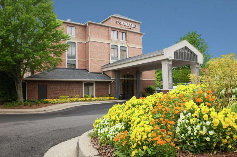 DoubleTree by Hilton Hotel Atlanta - Alpharetta photo 1