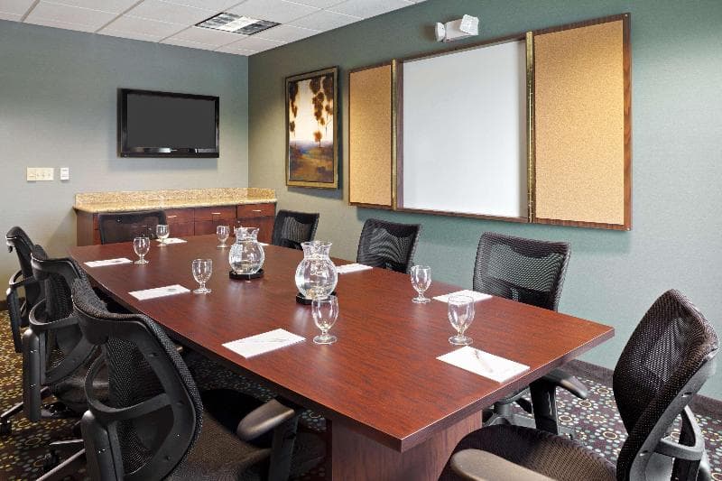Hampton Inn & Suites Lincoln - Northeast I-80 4