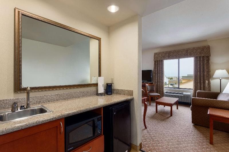 Hampton Inn & Suites Pharr 2