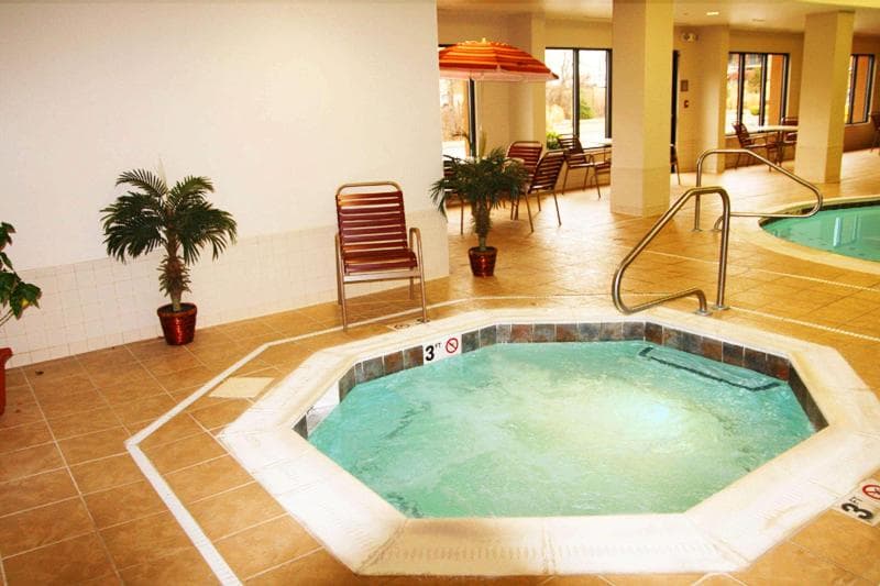 Hampton Inn Lewisburg 4