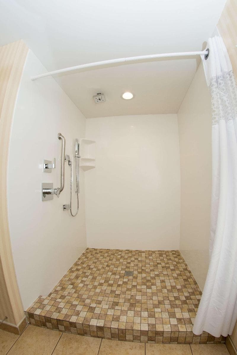 Hampton Inn Lewisburg 3