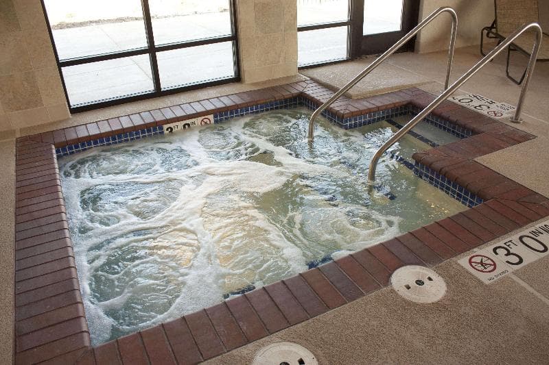 Hampton Inn Burlington 4