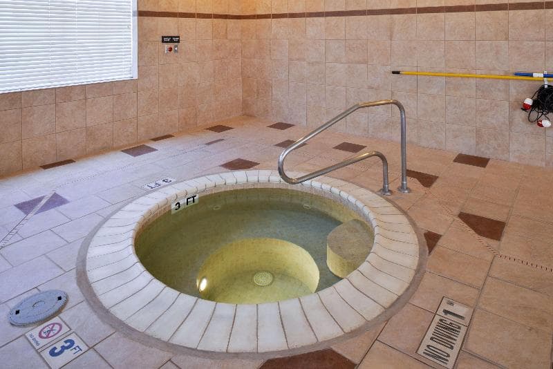 Hampton Inn Pecos 5