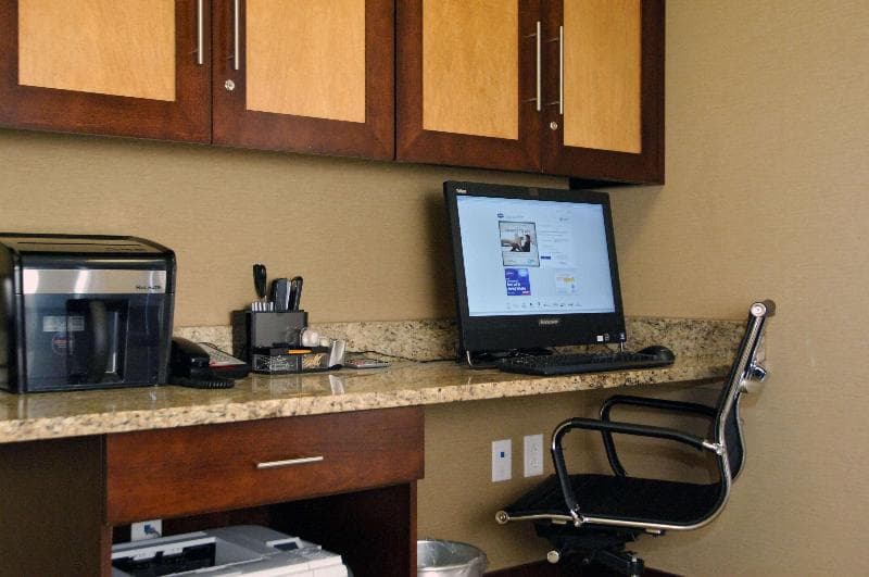 Hampton Inn & Suites Philadelphia/Bensalem photo 1