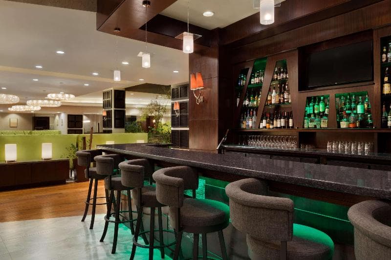 Embassy Suites by Hilton Los Angeles Glendale 2