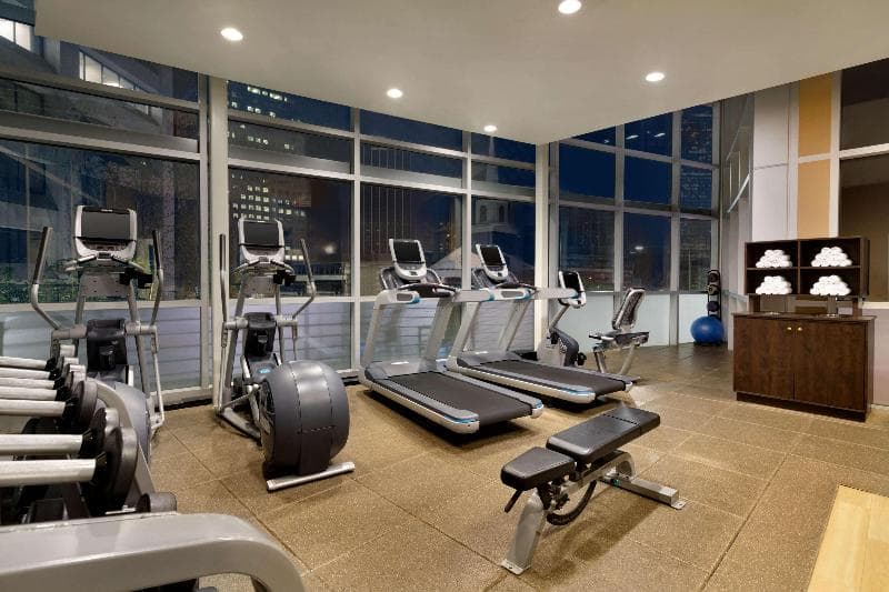 Embassy Suites by Hilton Los Angeles Glendale 3