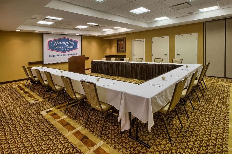 Hampton Inn & Suites Burlington 4