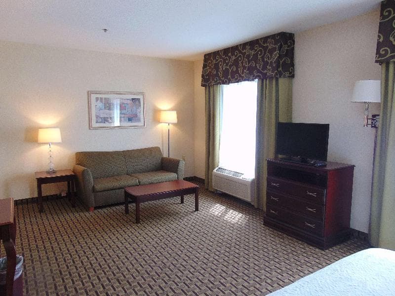 Hampton Inn & Suites Cleveland-Mentor 4