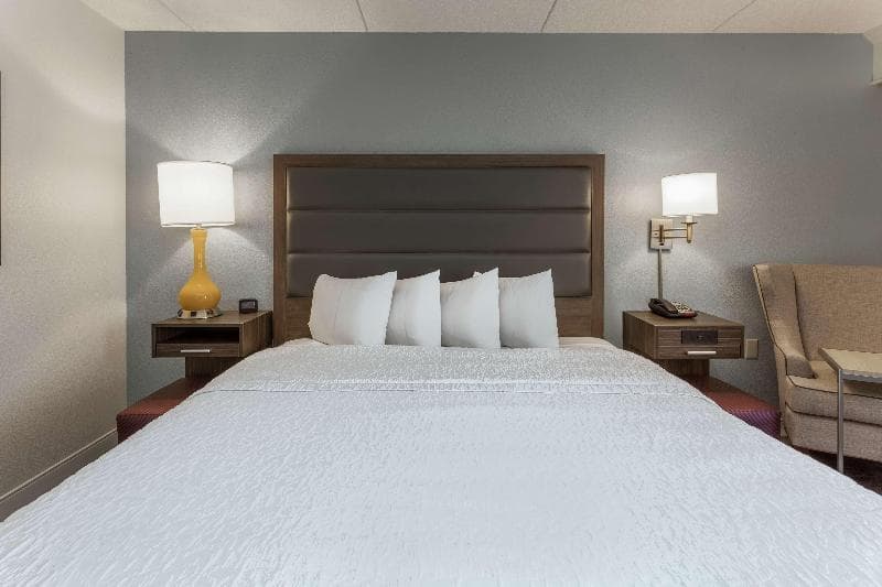 Hampton Inn Groton 3
