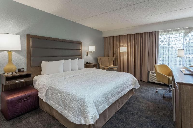 Hampton Inn Groton 5