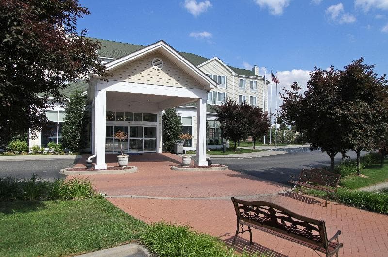 Hilton Garden Inn Westbury photo 1
