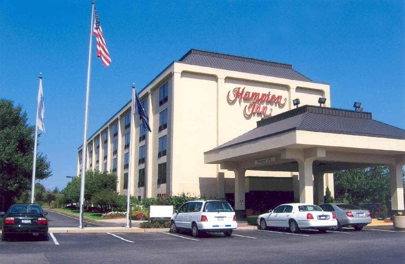 Hampton Inn Long Island/Commack photo 1