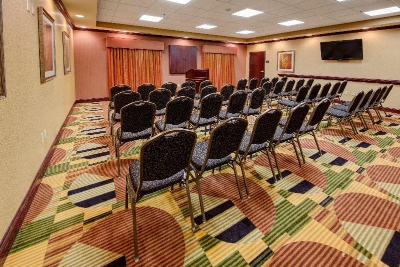 Hampton Inn & Suites Corsicana 4
