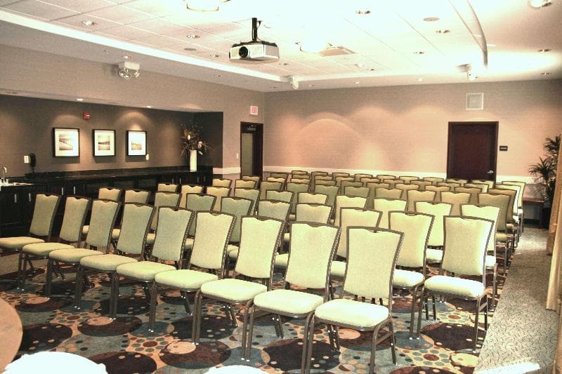 Hampton Inn & Suites Detroit-Canton 4