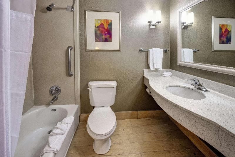 Hilton Garden Inn Portland Airport 2