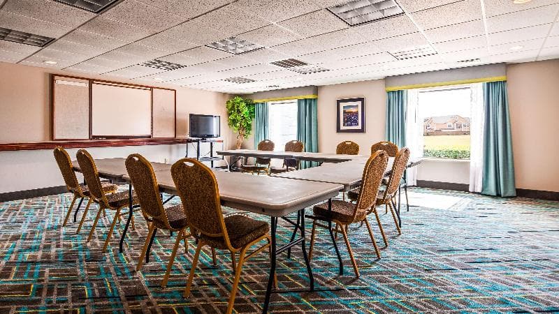 Ramada by Wyndham Burkburnett / Wichita Falls 4