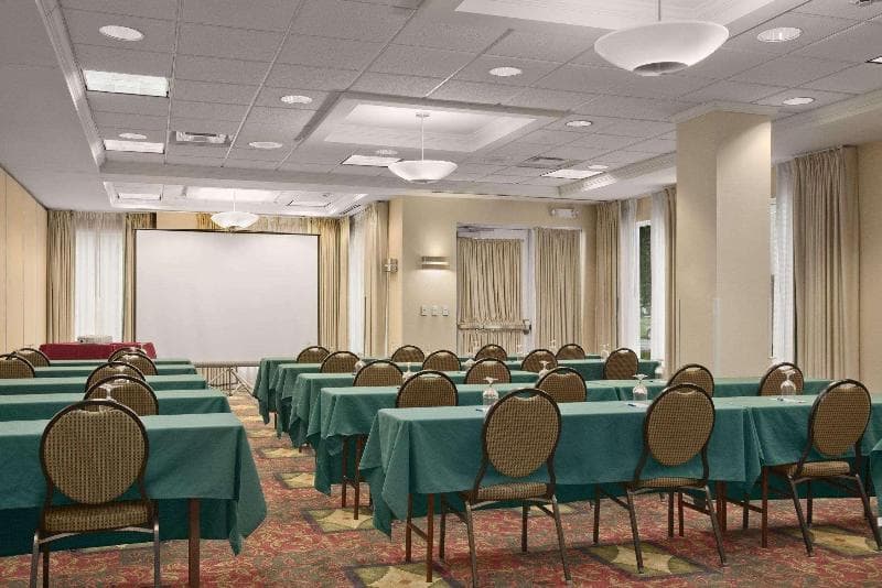 Hilton Garden Inn Syracuse photo 1