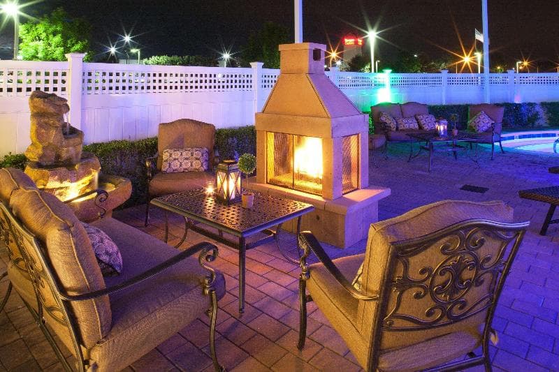 Hilton Garden Inn Riverhead photo 1