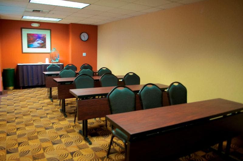 Hampton Inn & Suites Flagstaff 5