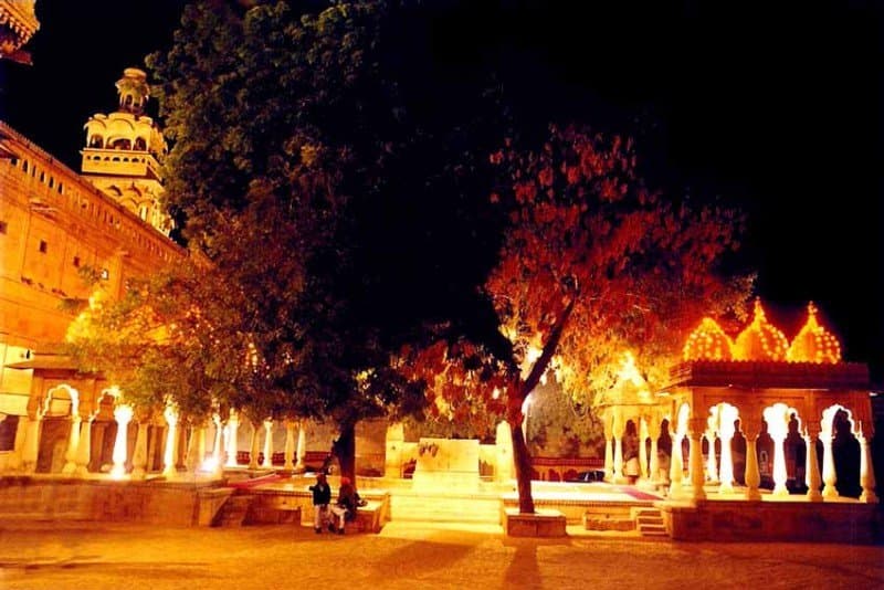 WelcomHeritage Mandir Palace 4