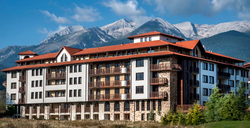 Grand Royale Apartment Complex & Spa 3