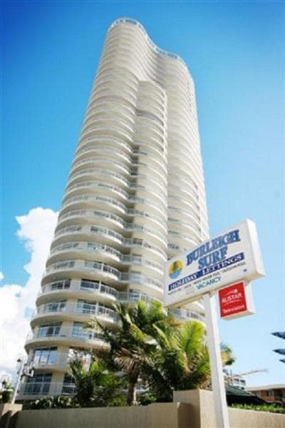 Burleigh Surf Beach Front 2