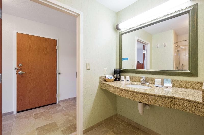 Hampton Inn & Suites Rockland 4