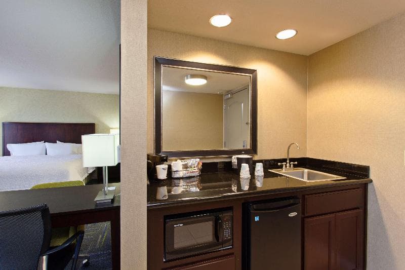 Hampton Inn & Suites Merced 5