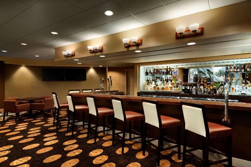Embassy Suites by Hilton Piscataway Somerset 5