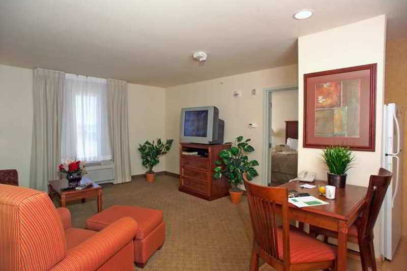 Homewood Suites by Hilton Fargo 3