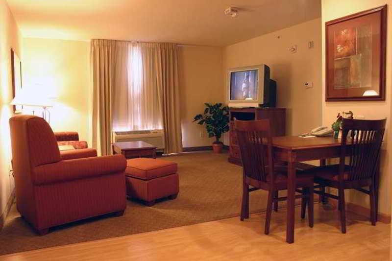 Homewood Suites by Hilton Fargo 4