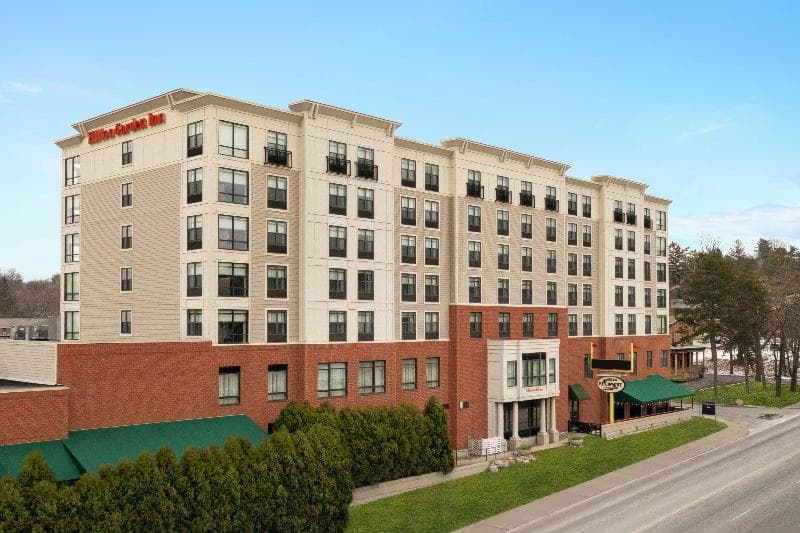 Hilton Garden Inn Troy 3