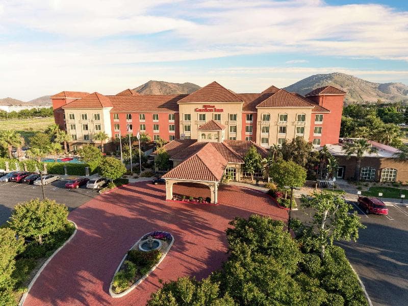 Hilton Garden Inn Fontana 2