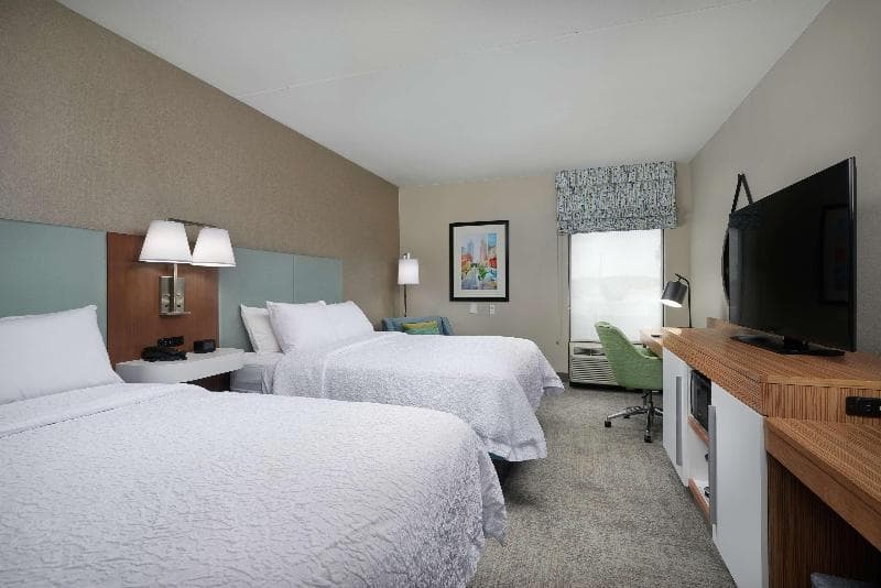 Hampton Inn Louisville I-65 @ Brooks Rd. 5