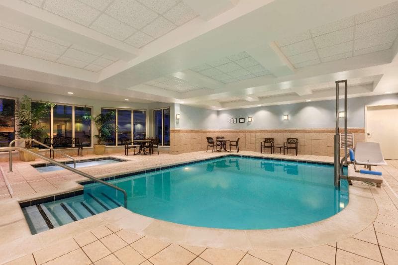 Hilton Garden Inn Dulles North 4