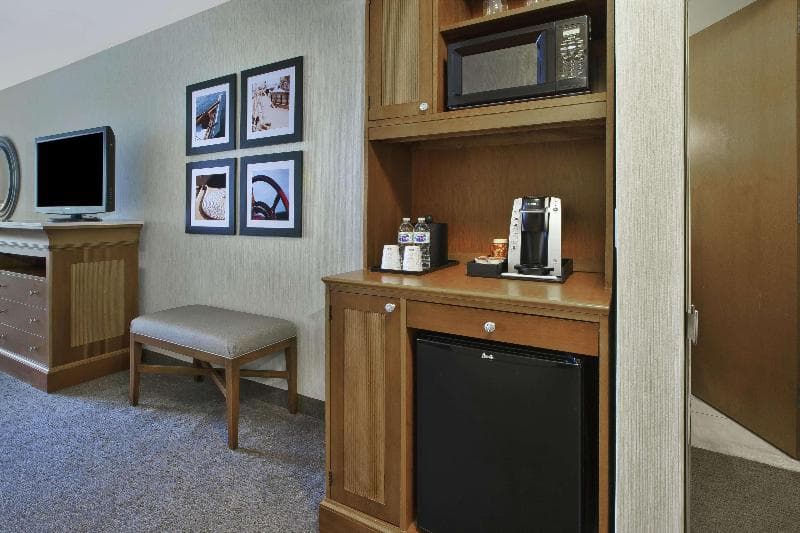 Hilton Garden Inn Portland Downtown Waterfront 4