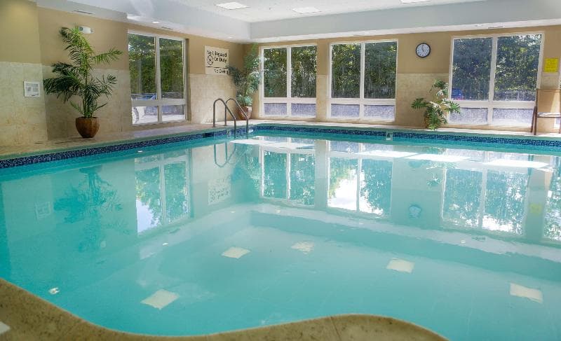 Hampton Inn & Suites Greenfield 3
