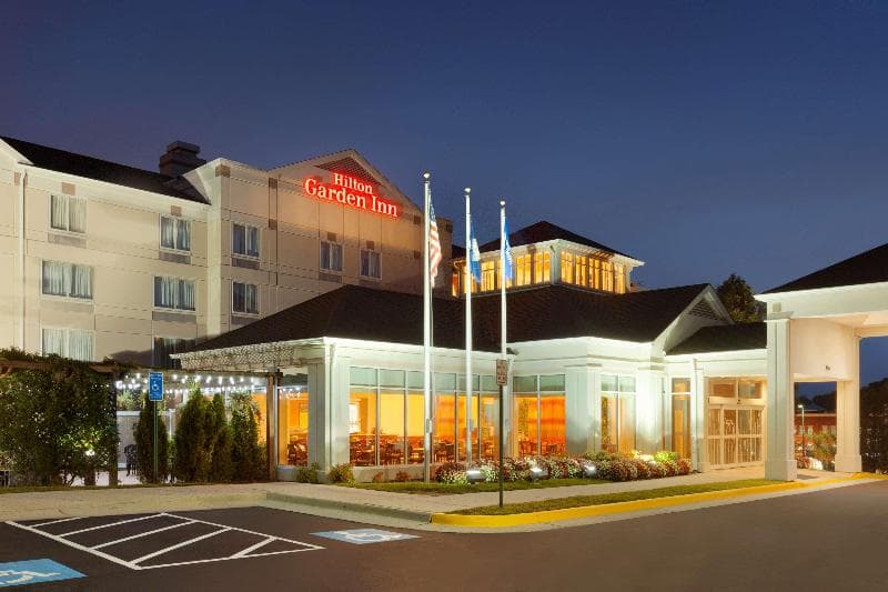 Hilton Garden Inn Fairfax 4