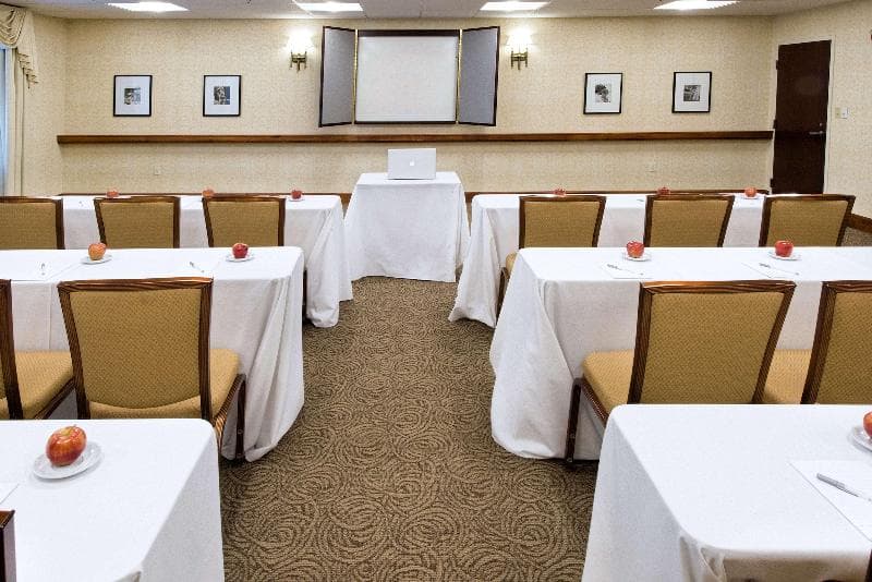 Hampton Inn Boston-Norwood 5