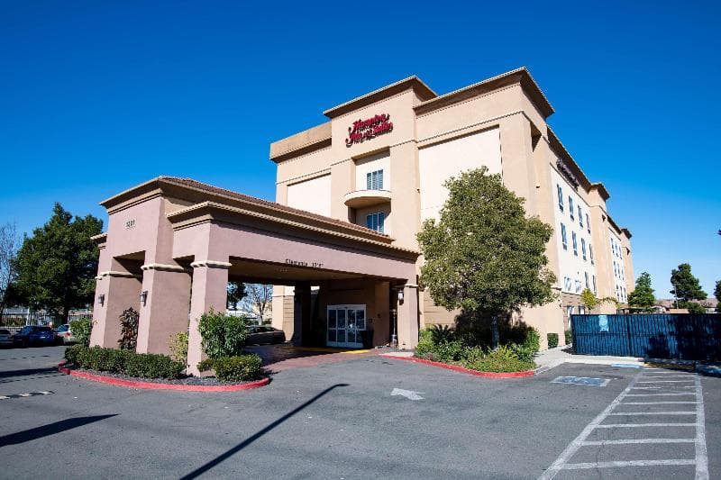 Hampton Inn & Suites Pittsburg 2