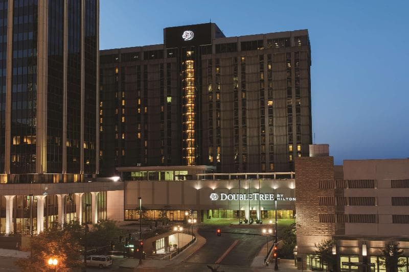 DoubleTree by Hilton Hotel Omaha Downtown 5