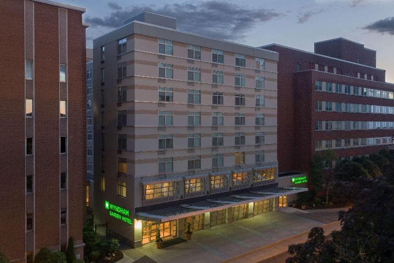 Wyndham Garden Buffalo Downtown photo 1