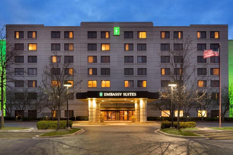 Embassy Suites by Hilton Chicago North Shore Deerfield photo 1