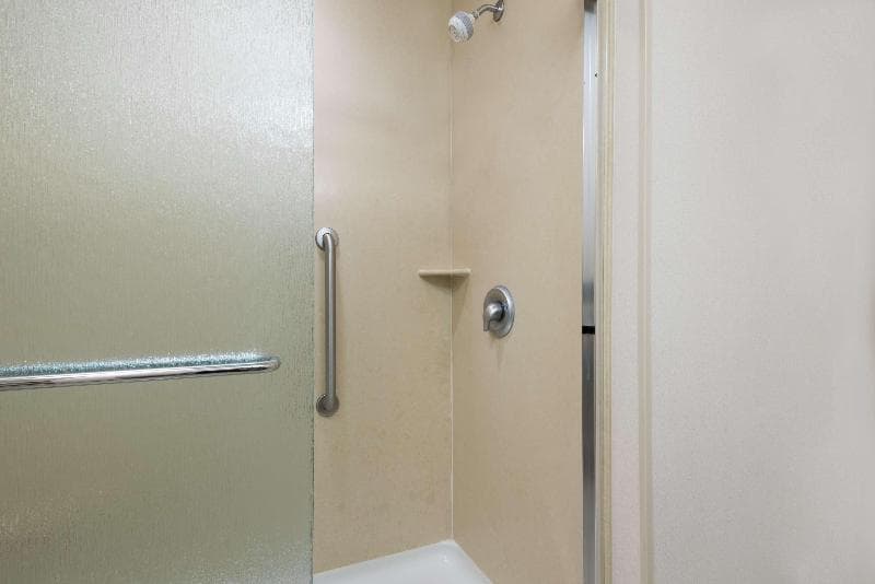 Hampton Inn & Suites Hartford/Farmington 2