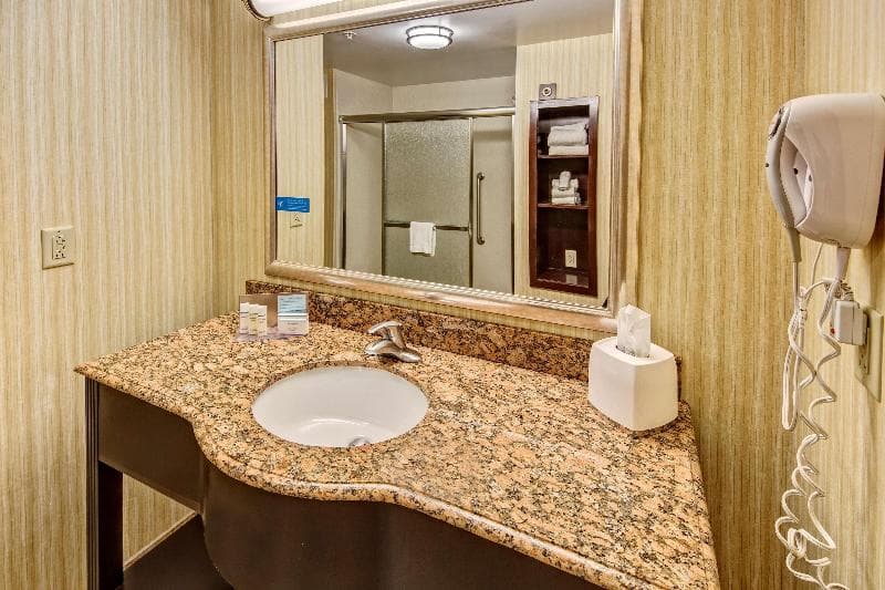 Hampton Inn Rochester-Irondequoit 2