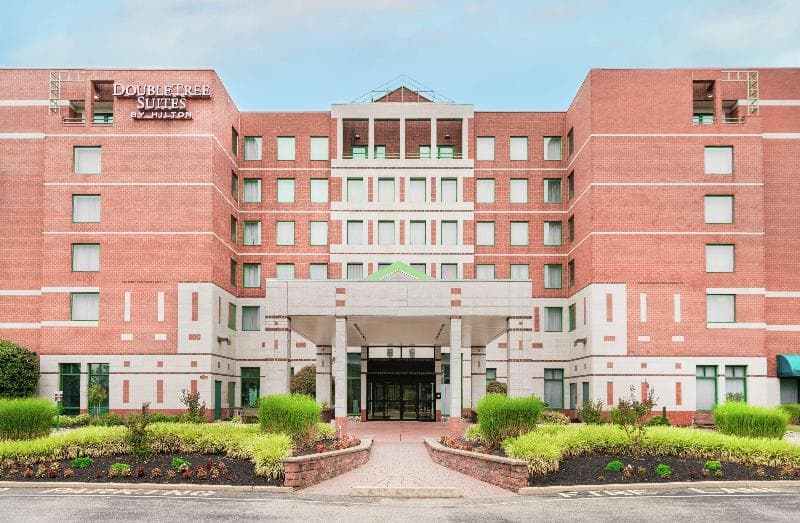 DoubleTree Suites by Hilton Hotel Philadelphia West 2