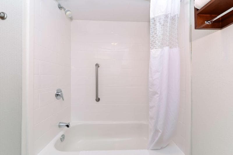 Hampton Inn Henderson 5