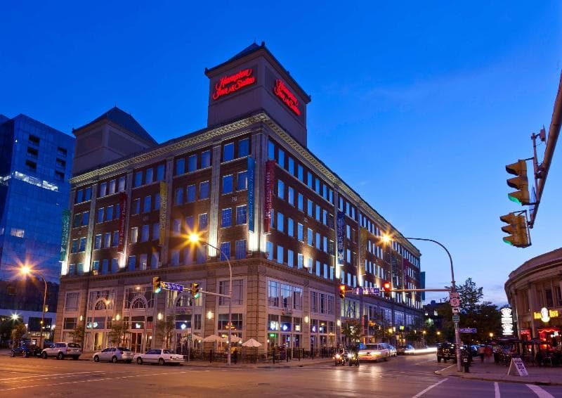 Hampton Inn & Suites Buffalo Downtown 3